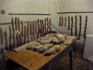 prosciutti_salami